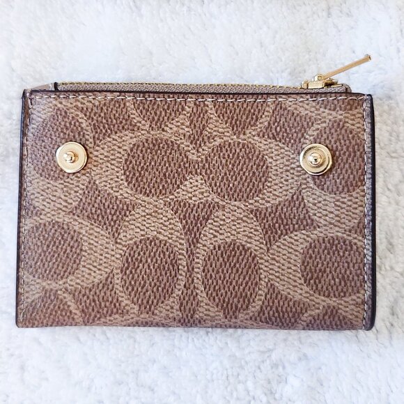 Coach CZ446 Card Holder Wallet In Blocked Signature Canvas In Walnut/Tan - Picture 4 of 4